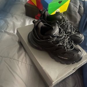Balenciaga track triple black